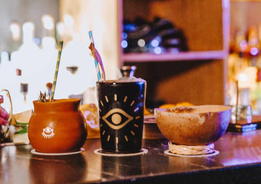 xaman bar